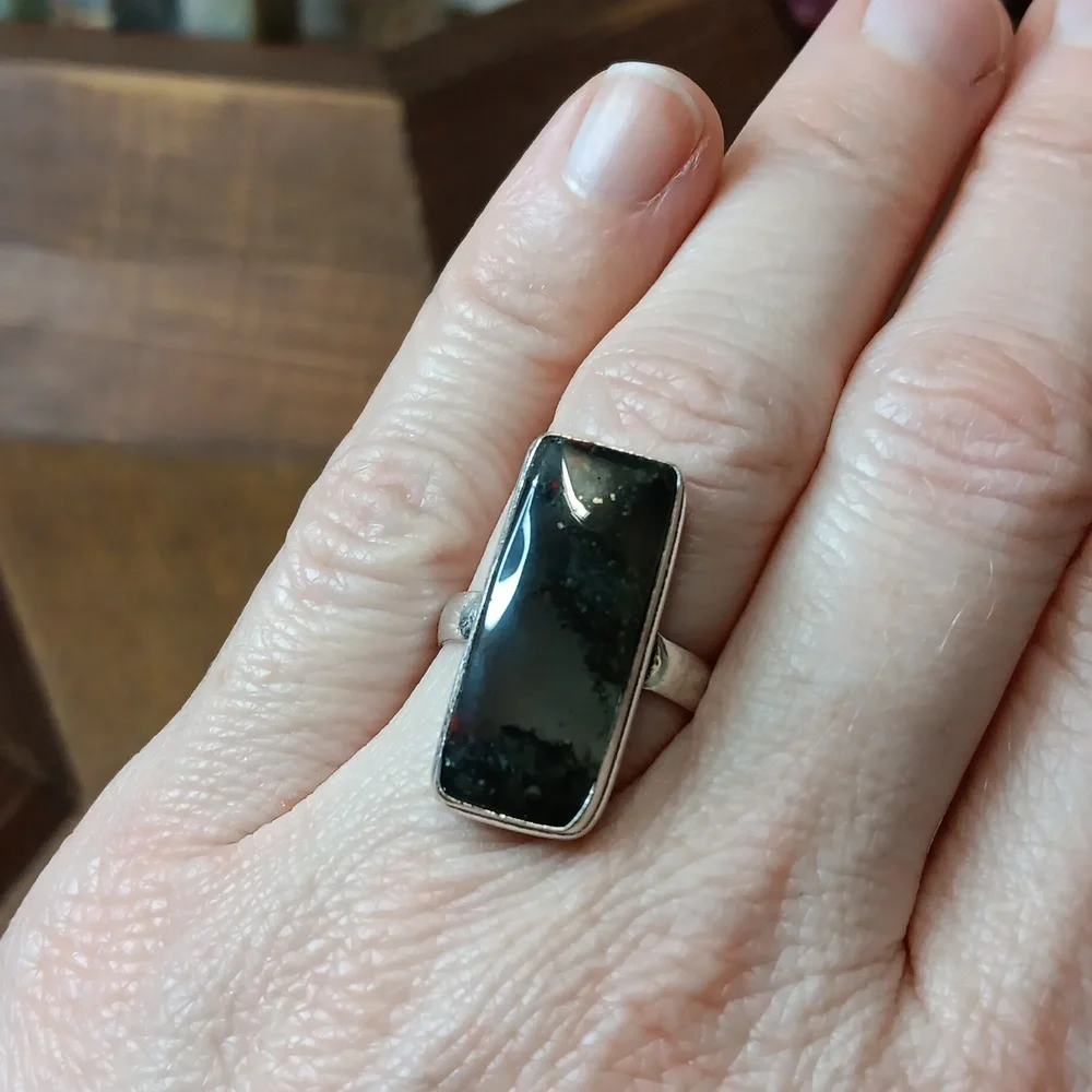 Rectangular Stone Ring - Picture 3 of 6